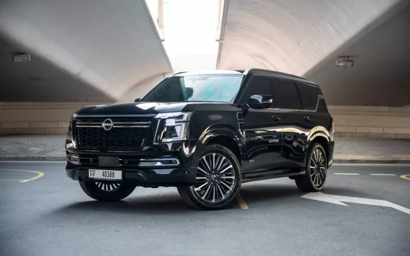 Nissan Patrol Platinum V6 (Schwarz), 2026  zur Miete in Dubai