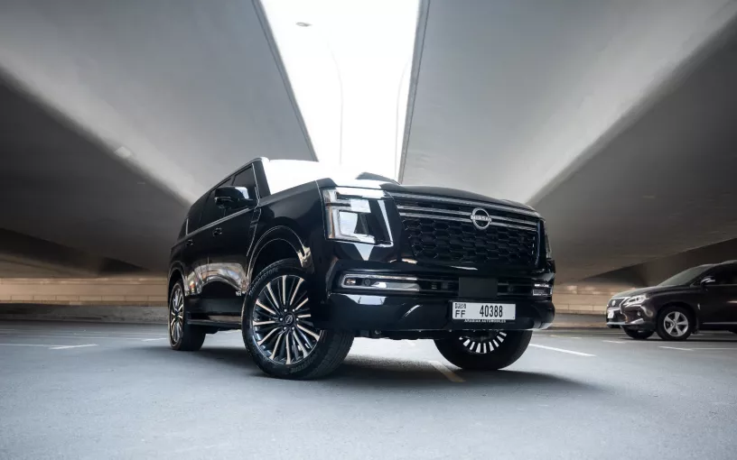 Nissan Patrol Platinum V6 (Schwarz), 2026  zur Miete in Dubai