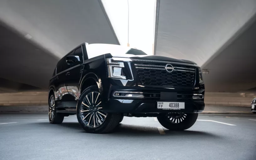 Nissan Patrol Platinum V6 (Schwarz), 2026  zur Miete in Dubai