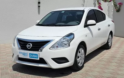 Nissan Sunny (Grau), 2023 zur Miete in Dubai
