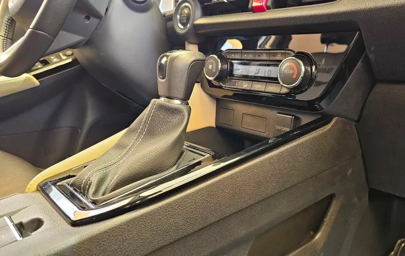Toyota Yaris (Blanc), 2023 &agrave; louer &agrave; Ras Al Khaimah