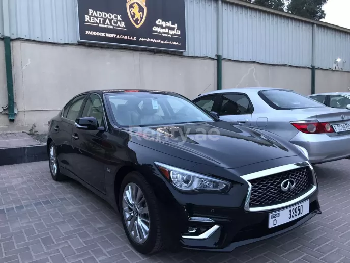 Infiniti Q50 (Черный), 2019 для аренды в Дубай