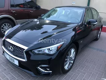 Infiniti Q50 (Черный), 2019 для аренды в Дубай