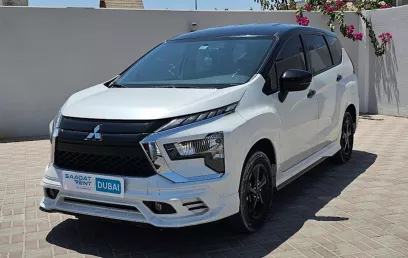 Mitsubishi Xpander (Wei&szlig;), 2024 zur Miete in Dubai