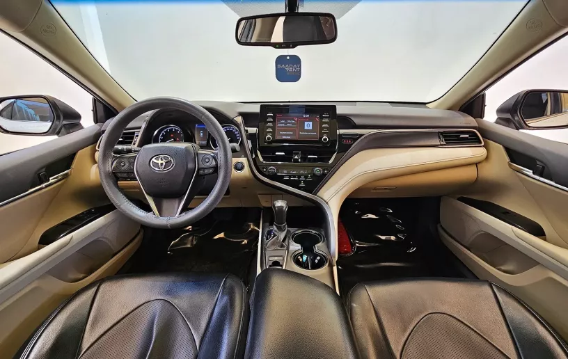 Toyota Camry (White), 2024 for rent in Ras Al Khaimah