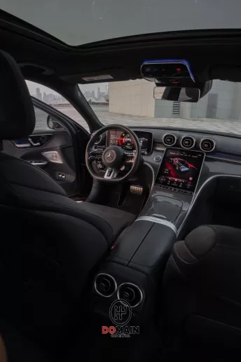 Mercedes C63S AMG (Negro), 2024 para alquiler en Dub&aacute;i