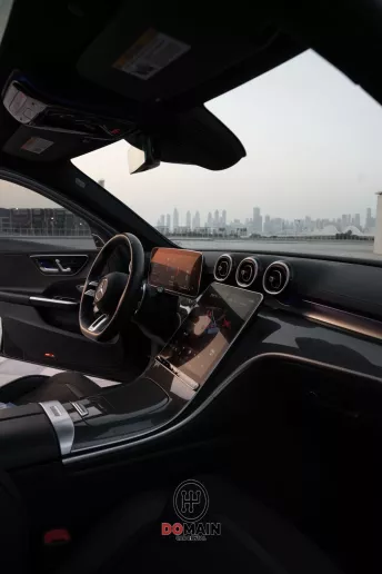 Mercedes C63S AMG (Negro), 2024 para alquiler en Dub&aacute;i