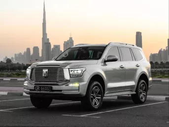 GWM TANK (Or), 2024 &agrave; louer &agrave; Duba&iuml;