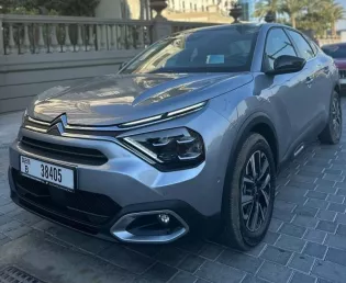 Citroen C4X (Silber), 2024 zur Miete in Dubai