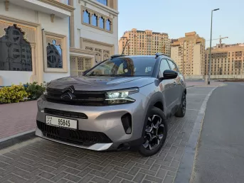 Citroen C5 Aircross (Grau), 2025 zur Miete in Dubai