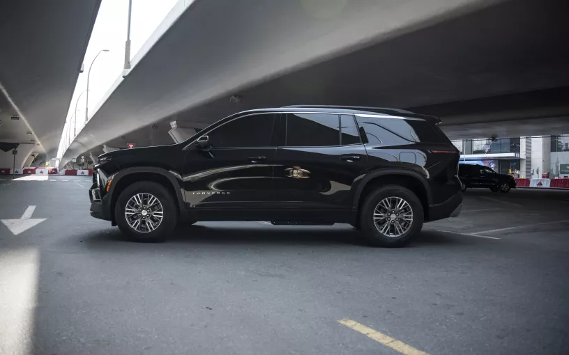 Chevrolet Traverse (Schwarz), 2026  zur Miete in Dubai