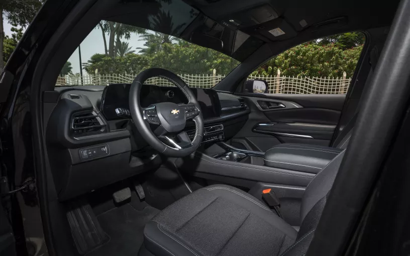 Chevrolet Traverse (Negro), 2026 para alquiler en Ras Al Khaimah