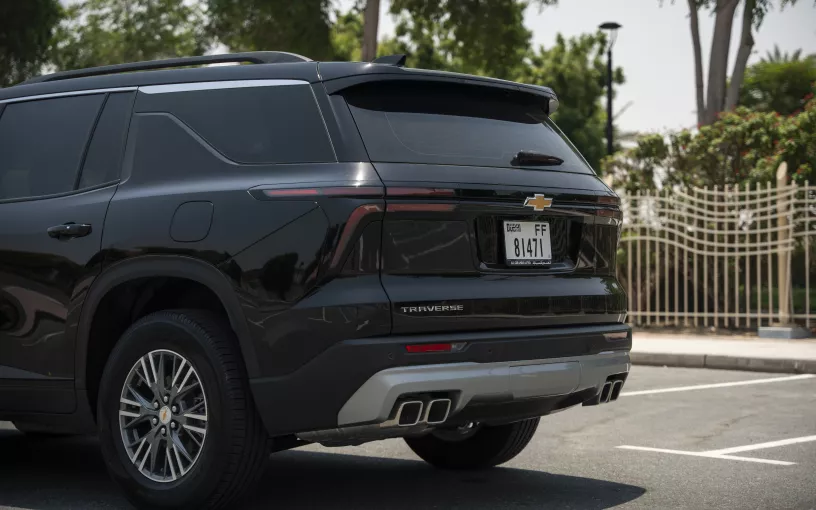 Chevrolet Traverse (Negro), 2026 para alquiler en Ras Al Khaimah