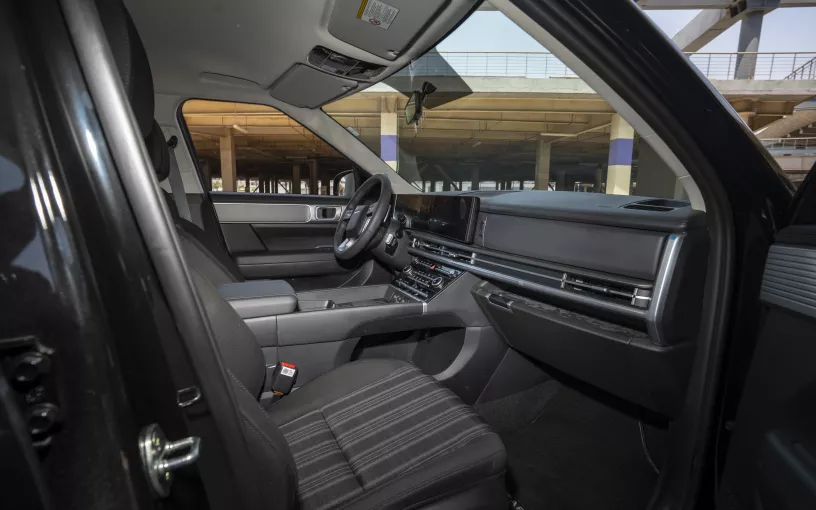 Hyundai Santa Fe (Black), 2026 - leasing offers in Dubai