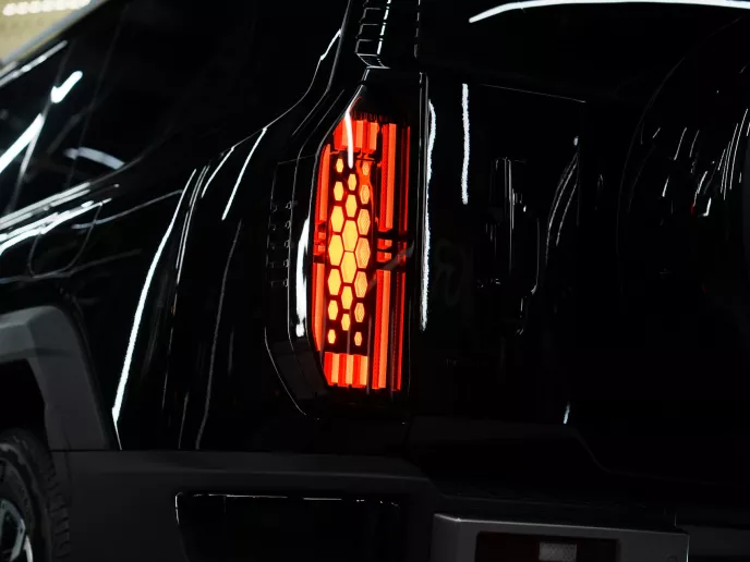 Jetour G700 (Nero), 2026 in affitto a Dubai