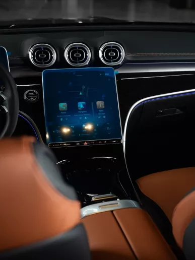 Şarika'de kiralık Mercedes C200 (Siyah), 2025