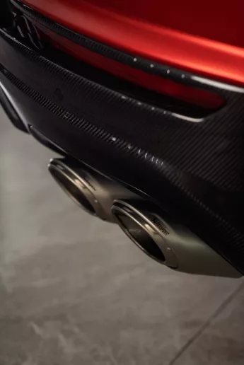 Lamborghini Urus (Rood), 2023 te huur in Dubai