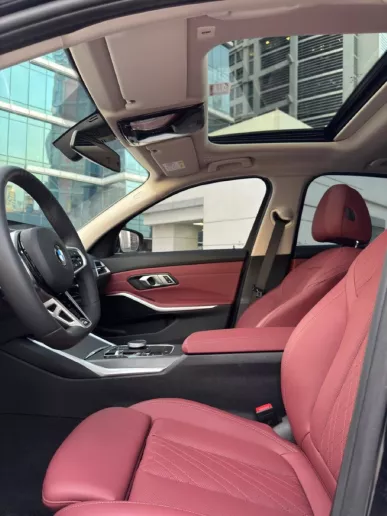 在迪拜 租 BMW 325 (黑色), 2025
