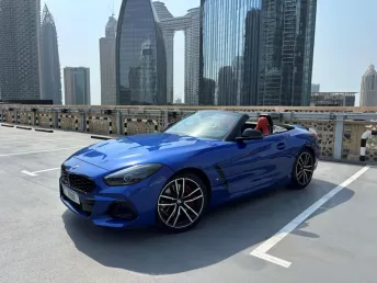 Miete BMW Z4 (Grau), 2026 in Dubai