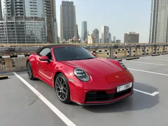 Huren van Porsche 911 / Carrera (Rood), 2026 in Dubai