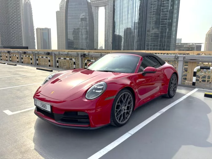Porsche 911 / Carrera (Rood), 2026 te huur in Dubai