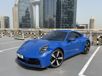 Huren van Porsche 911 / Carrera (Blauw), 2026 in Dubai
