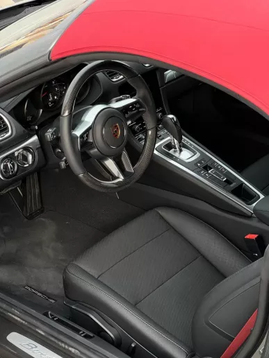 إيجار بورش 911 / كاريرا (اللون الرمادي), 2025 في دبي