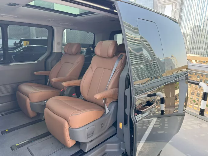 Hyundai Staria 7S (Black), 2026 for rent in Dubai