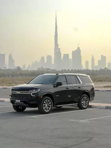 Chevrolet Tahoe (Schwarz), 2024  zur Miete in Dubai