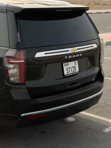 Chevrolet Tahoe (Schwarz), 2024  zur Miete in Dubai