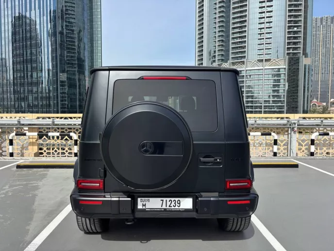 Mercedes G63 AMG (Noir), 2024 à louer à Dubaï