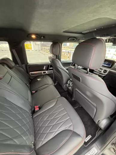 Mercedes G63 AMG (Noir), 2024 à louer à Dubaï