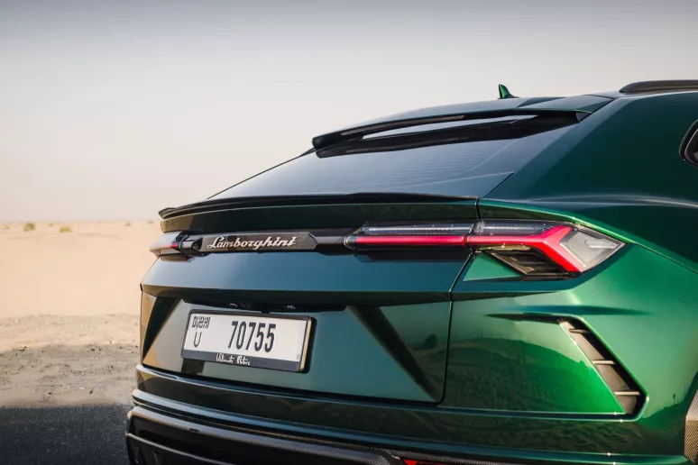 Lamborghini Urus te huur in Dubai