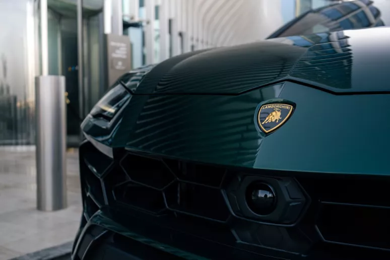 Lamborghini Urus te huur in Dubai