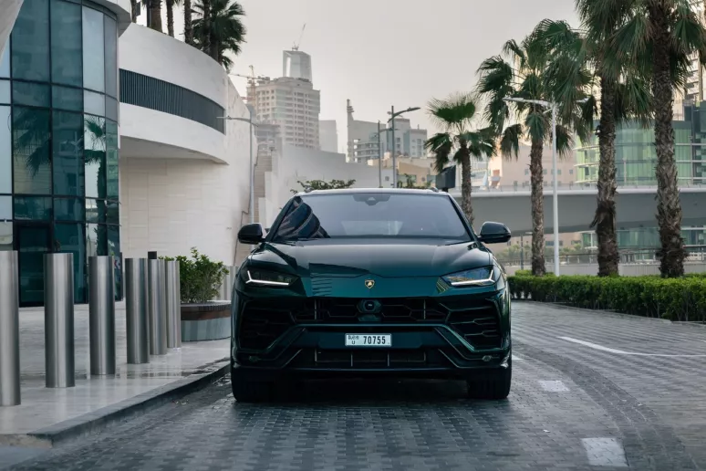 Lamborghini Urus te huur in Dubai