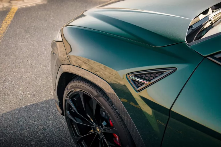 Lamborghini Urus te huur in Dubai