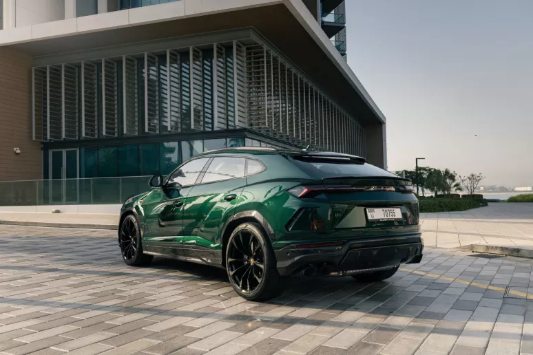 Lamborghini Urus te huur in Dubai