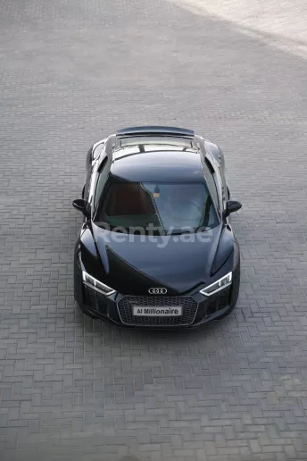 Dubai'de kiralık Audi R8 V10 (Siyah), 2017