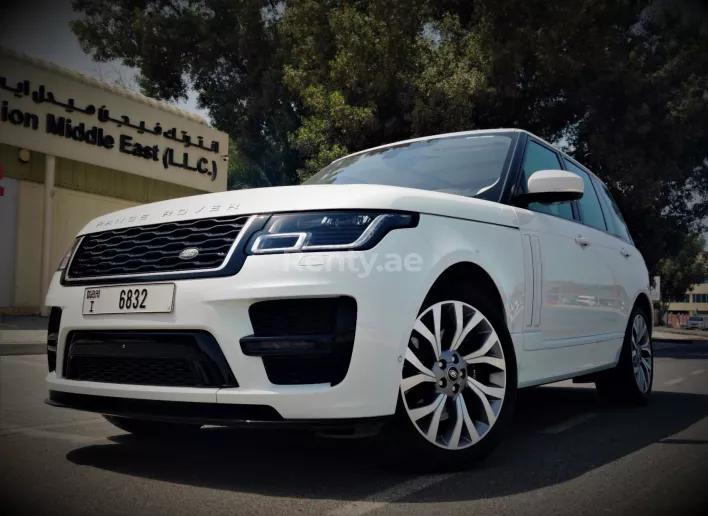 Range Rover Vogue Full Option (White), 2020 for rent in Dubai