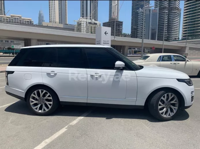 Range Rover Vogue Supercharged (White), 2019 for rent in Dubai