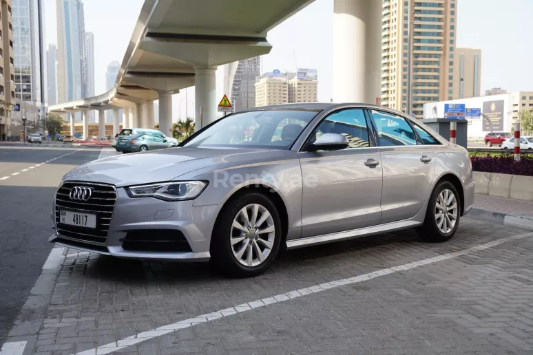 إيجار أودي A6 (فضة), 2018 في دبي