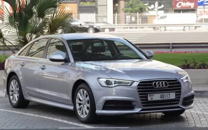 Audi A6 (Plata), 2018 para alquiler en Dub&aacute;i
