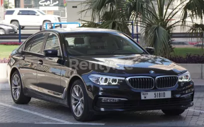 Dubai'de kiralık BMW 520I (Siyah), 2019