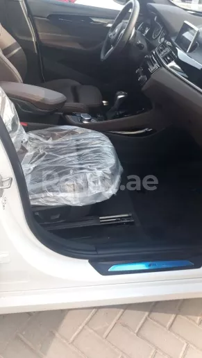 BMW X1 (Белый), 2019 для аренды в Дубай