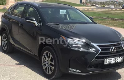 Lexus NX200T (Noir), 2018 &agrave; louer &agrave; Duba&iuml;
