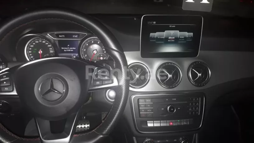 Dubai'de kiralık Mercedes CLA 250 (Siyah), 2018