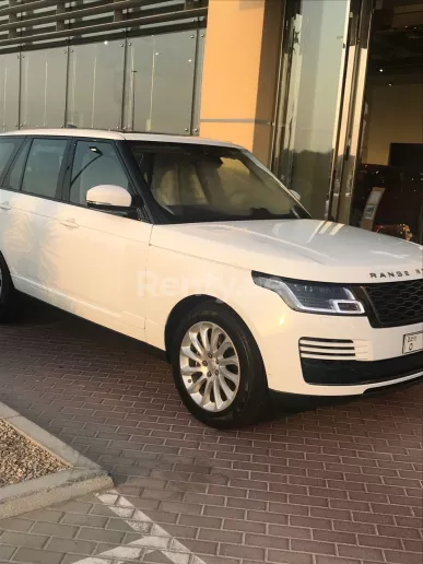 Range Rover Vogue (White), 2019 for rent in Dubai