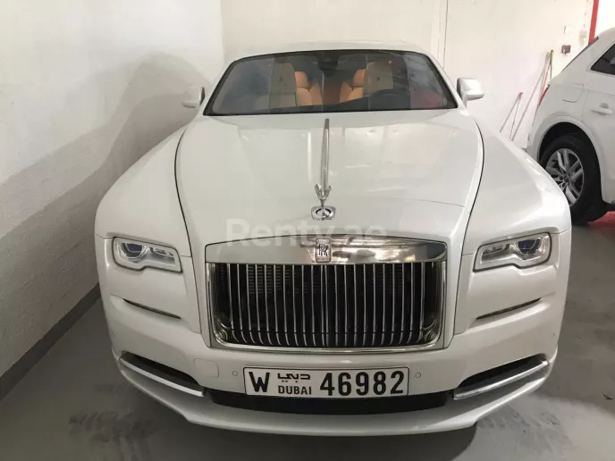 Rolls Royce Wraith (Blanco), 2018 para alquiler en Dub&aacute;i