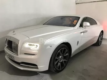 Rolls Royce Wraith (Blanco), 2018 para alquiler en Dub&aacute;i