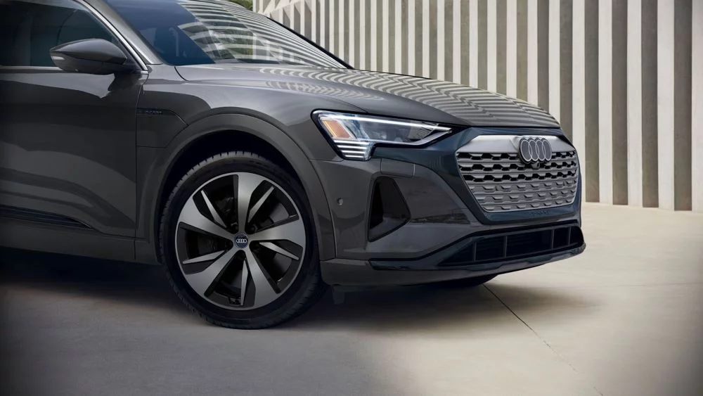 Audi Q8 E-tron